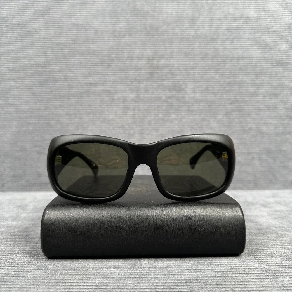 Disarray Matte Black Wrap y2k Sunglasses Made in Japan Silver Logo Plaque vtg